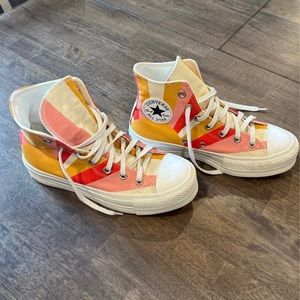 NWOB Converse Platform High Top size 7